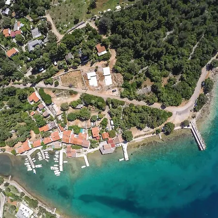 Stunning In * Punta Križa